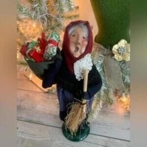 Retired Signed Byers’ Choice Caroler Babushka 1994